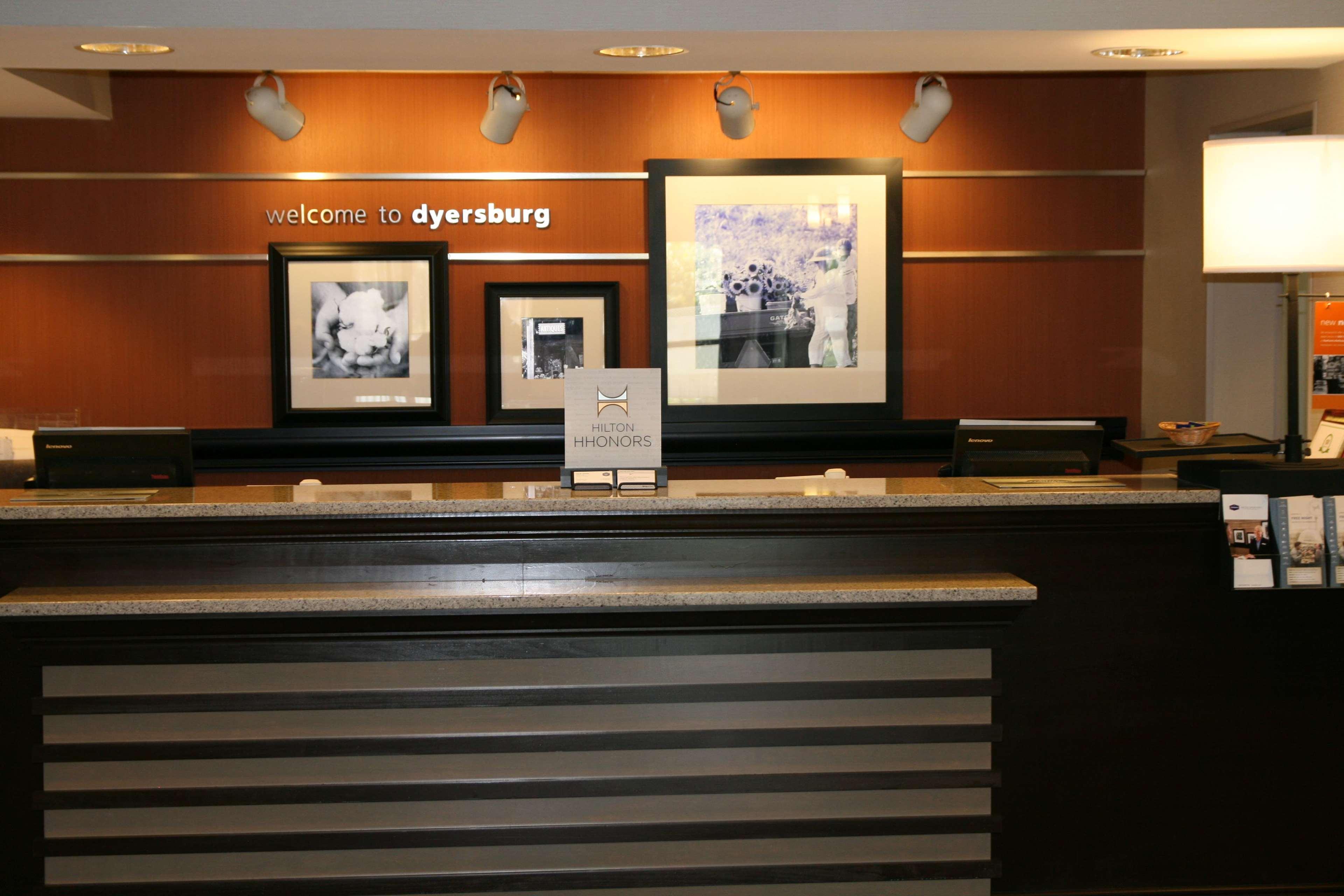 ハンプトン イン ダイアーズバーグ Dyersburg エクステリア 写真